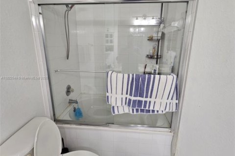 Touwnhouse à vendre à Doral, Floride: 4 chambres, 175.96 m2 № 1785895 - photo 28