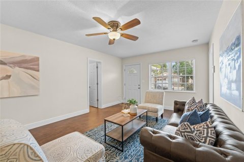 Casa en venta en Orlando, Florida, 3 dormitorios, 134.71 m2 № 1899261 - foto 8
