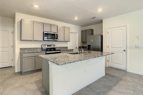 Villa ou maison à louer à Wimauma, Floride: 5 chambres, 234.3 m2 № 2412626 - photo 22