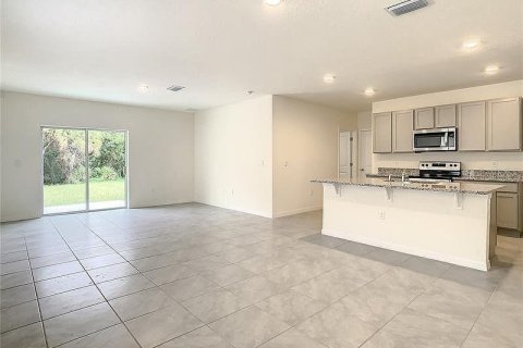 Villa ou maison à louer à Wimauma, Floride: 5 chambres, 234.3 m2 № 2412626 - photo 11
