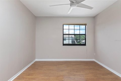 Touwnhouse à vendre à Safety Harbor, Floride: 3 chambres, 141.3 m2 № 2429595 - photo 7