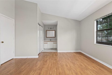 Touwnhouse à vendre à Safety Harbor, Floride: 3 chambres, 141.3 m2 № 2429595 - photo 4