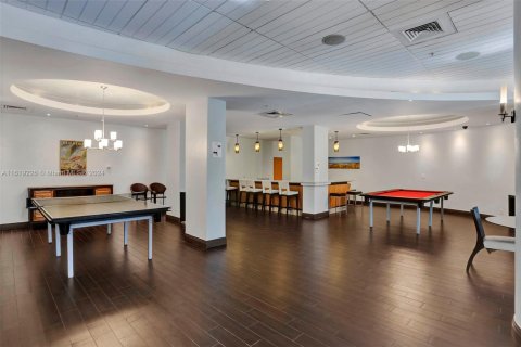 Condo in Hollywood, Florida, 2 bedrooms  № 1710716 - photo 28