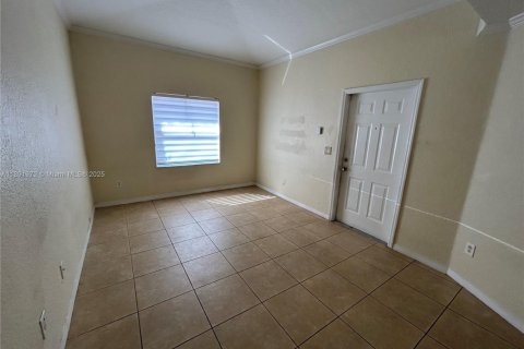 Townhouse in Dania Beach, Florida 3 bedrooms, 128.39 sq.m. № 1943946 - photo 7