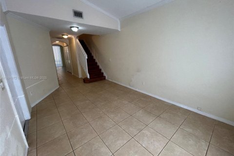 Townhouse in Dania Beach, Florida 3 bedrooms, 128.39 sq.m. № 1943946 - photo 12