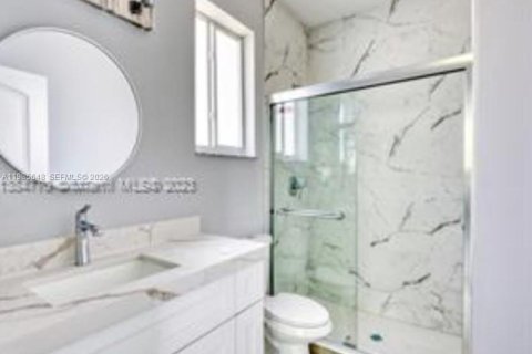 House in Fort Lauderdale, Florida 3 bedrooms, 153.29 sq.m. № 2048866 - photo 4