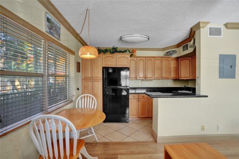 Condominio en venta en Fort Lauderdale, Florida, 1 dormitorio, 45.15 m2 № 2031064 - foto 28
