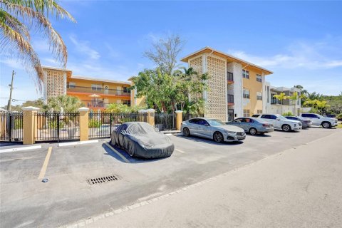 Condominio en venta en Fort Lauderdale, Florida, 1 dormitorio, 45.15 m2 № 2031064 - foto 22