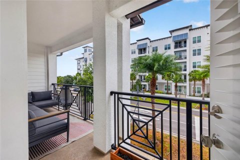 Townhouse in Tampa, Florida 3 bedrooms, 206.43 sq.m. № 2299562 - photo 19