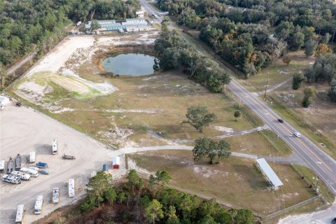 Commercial property in Keystone Heights, Florida № 876903 - photo 2