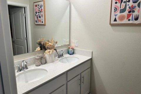 Villa ou maison à vendre à Kissimmee, Floride: 4 chambres, 270.81 m2 № 2136004 - photo 25
