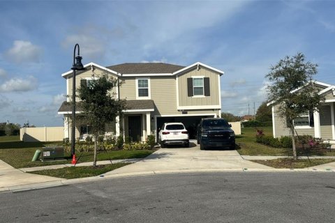 Villa ou maison à vendre à Kissimmee, Floride: 4 chambres, 270.81 m2 № 2136004 - photo 3