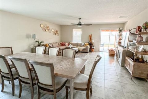 Villa ou maison à vendre à Kissimmee, Floride: 4 chambres, 270.81 m2 № 2136004 - photo 28