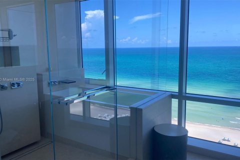 Condo in Miami Beach, Florida, 4 bedrooms  № 1779601 - photo 10
