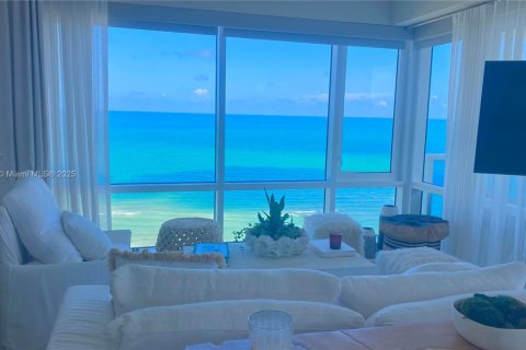 Condo in Miami Beach, Florida, 4 bedrooms  № 1779601 - photo 14
