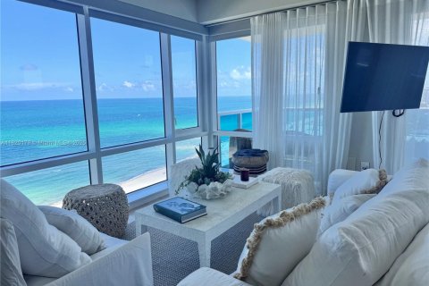 Condo in Miami Beach, Florida, 4 bedrooms  № 1779601 - photo 7