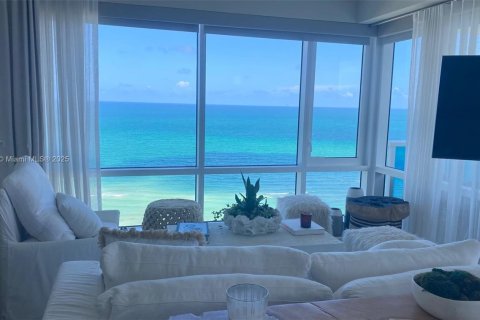 Condo in Miami Beach, Florida, 4 bedrooms  № 1779601 - photo 12