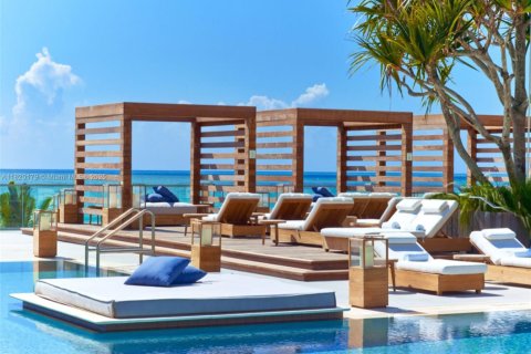 Condo in Miami Beach, Florida, 4 bedrooms  № 1779601 - photo 17
