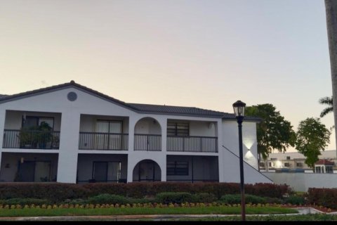 Condo à Hialeah, Floride, 3 chambres  № 2311557