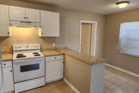 House in Tampa, Florida 3 bedrooms, 99.41 sq.m. № 1881273 - photo 5
