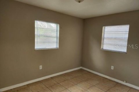 House in Tampa, Florida 3 bedrooms, 99.41 sq.m. № 1881273 - photo 16