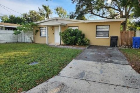 House in Tampa, Florida 3 bedrooms, 99.41 sq.m. № 1881273 - photo 2