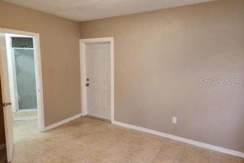 House in Tampa, Florida 3 bedrooms, 99.41 sq.m. № 1881273 - photo 8