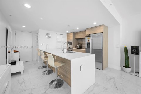 Купить кондоминиум в Майами-Бич, Флорида 2 спальни, 92.62м2, № 2057956 - фото 4