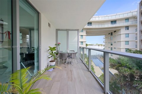 Купить кондоминиум в Майами-Бич, Флорида 2 спальни, 92.62м2, № 2057956 - фото 6