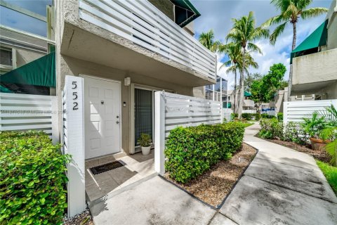 Adosado en venta en Plantation, Florida, 3 dormitorios, 151.62 m2 № 1929542 - foto 2