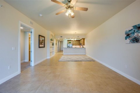 Copropriété à vendre à New Smyrna Beach, Floride: 3 chambres, 157.75 m2 № 1717530 - photo 16