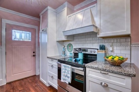 Villa ou maison à vendre à Bradenton, Floride: 2 chambres, 136.38 m2 № 2403232 - photo 9