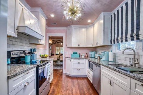 Villa ou maison à vendre à Bradenton, Floride: 2 chambres, 136.38 m2 № 2403232 - photo 10