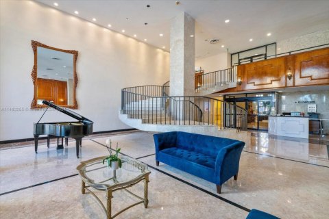 Condo in Miami Beach, Florida, 3 bedrooms  № 1978773 - photo 9