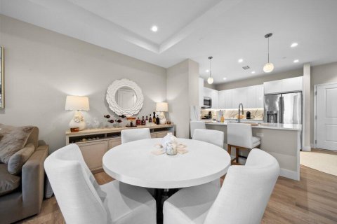 Condo in Stuart, Florida, 1 bedroom № 2266049 - photo 9
