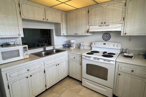 Copropriété à louer à Clearwater, Floride: 1 chambre, 81.29 m2 № 2306315 - photo 13
