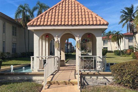 Copropriété à louer à Clearwater, Floride: 1 chambre, 81.29 m2 № 2306315 - photo 3