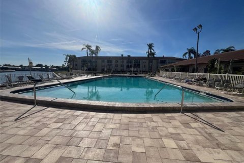 Copropriété à louer à Clearwater, Floride: 1 chambre, 81.29 m2 № 2306315 - photo 22