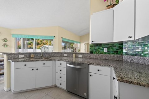 Villa ou maison à vendre à Brooksville, Floride: 3 chambres, 153.38 m2 № 2431041 - photo 17