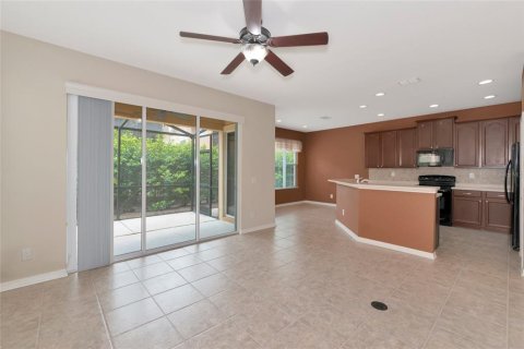Townhouse in Sarasota, Florida 3 bedrooms, 197.05 sq.m. № 2094394 - photo 5