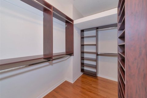 Townhouse in Sarasota, Florida 3 bedrooms, 197.05 sq.m. № 2094394 - photo 13