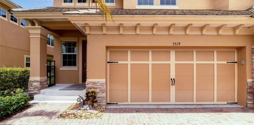 Townhouse in Sarasota, Florida 3 bedrooms, 197.05 sq.m. № 2094394