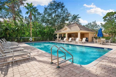 Townhouse in Sarasota, Florida 3 bedrooms, 197.05 sq.m. № 2094394 - photo 27