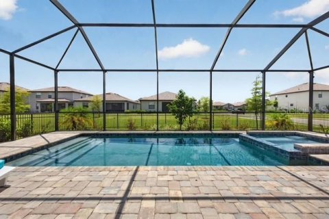 Villa ou maison à louer à Bradenton, Floride: 3 chambres, 251.02 m2 № 2406748 - photo 15