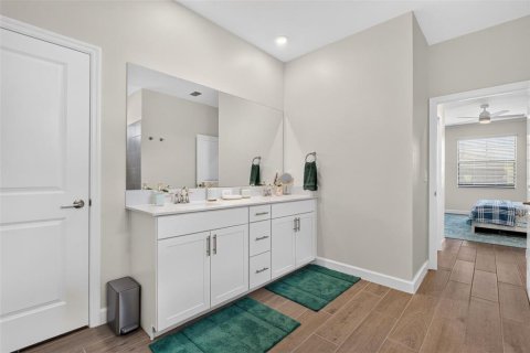 Villa ou maison à louer à Bradenton, Floride: 3 chambres, 251.02 m2 № 2406748 - photo 28