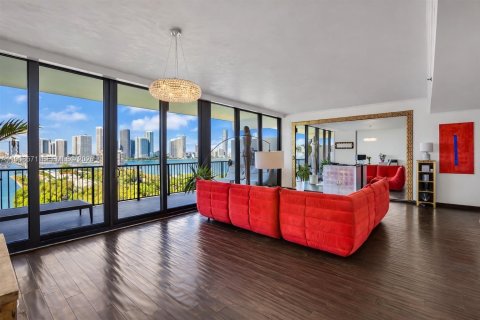 Copropriété à louer à Miami, Floride: 1 chambre, 95.69 m2 № 2020883 - photo 6
