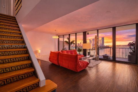 Condo in Miami, Florida, 1 bedroom  № 2020883