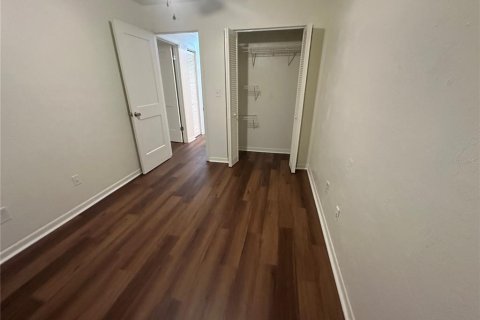 Townhouse in Gainesville, Florida 2 bedrooms, 73.21 sq.m. № 1815630 - photo 6