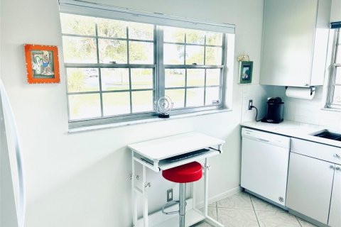 Touwnhouse à vendre à Delray Beach, Floride: 2 chambres, 88.26 m2 № 2084546 - photo 10