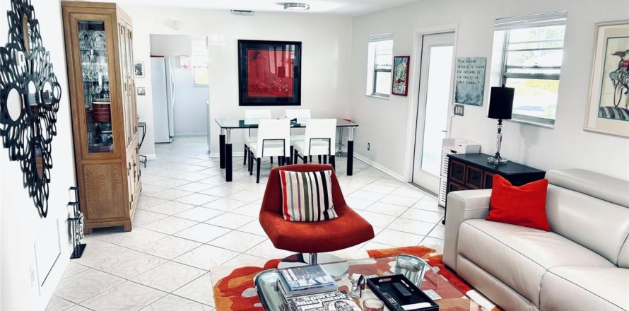 Touwnhouse à Delray Beach, Floride 2 chambres, 88.26 m2 № 2084546
